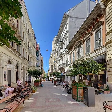 Apartment Venus - Opera Location